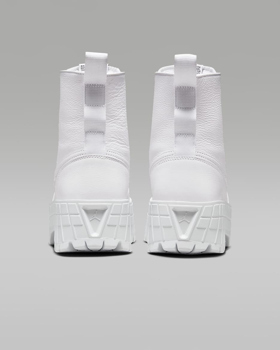 Air Jordan 1 Brooklyn Women s Boots. Nike JP